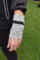 Sportago Armband na běh - šedá - thumb (5)