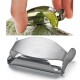 Škrabka na zeleninu, nerezová, Victorinox - thumb (1)
