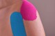 Kinesio tejp Sportago Regline 2,5 cm - tm. modrá - thumb (4)