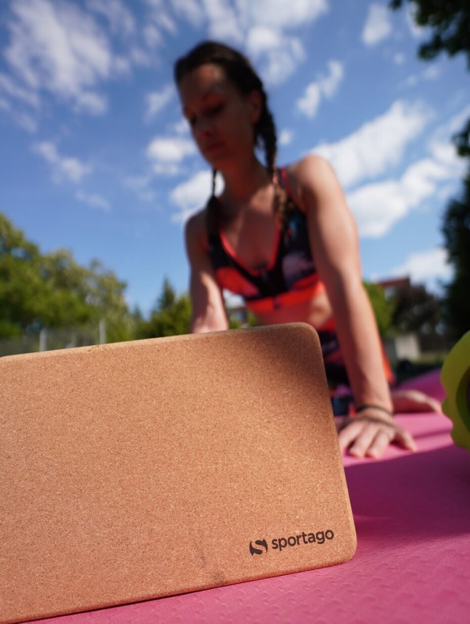Sportago Yoga Cork Block - main (7)