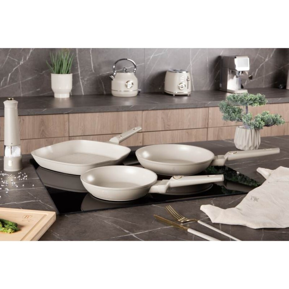 BERLINGERHAUS Sada pánví s titanovým povrchem 3 ks Sahara Collection steak BH-8079 - main (1)