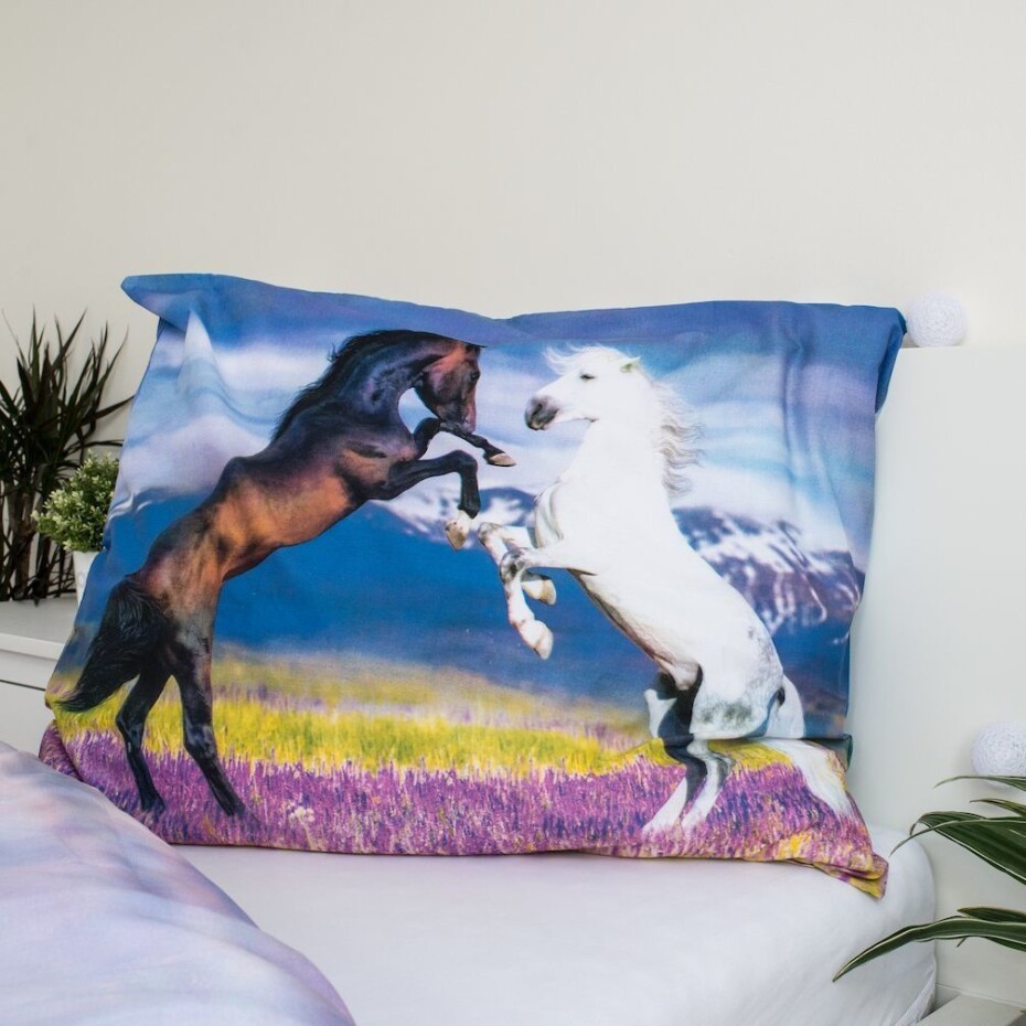 Jerry Fabrics s. r. o. Bavlněné povlečení 140x200 + 70x90 cm - Kůň "Meadow" - main (2)