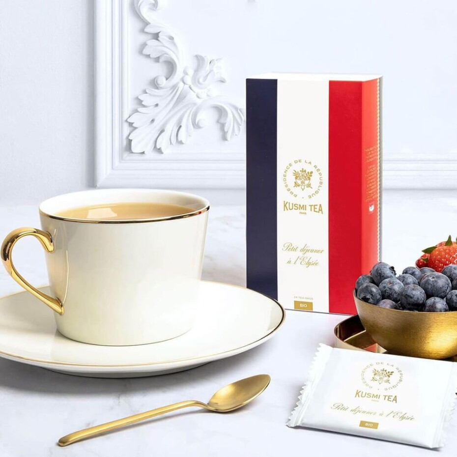 Zelený čaj PETIT DÉJEUNER A l’ELYSÉE, 24 sáčků, Kusmi Tea - main (1)