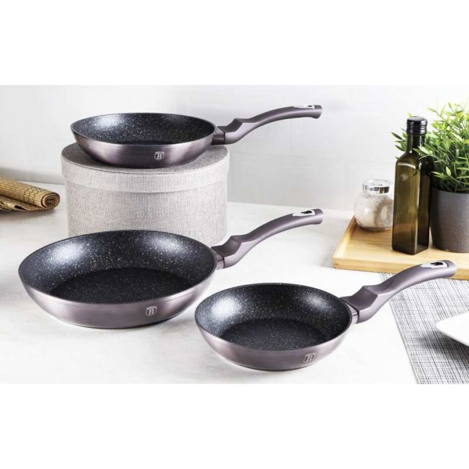 BERLINGERHAUS Pánev s mramorovým povrchem 24 cm Carbon PRO Line BH-6889 - main (3)