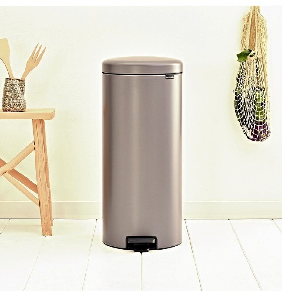 Pedálový odpadkový koš NEWICON 30 l, platinová, Brabantia - main (4)