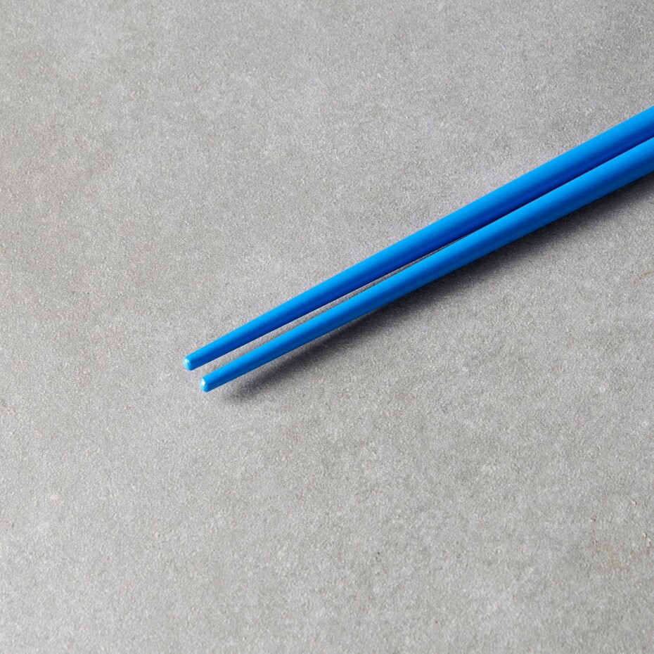 Jídelní hůlky 22,5 cm, královská modrá / bílá, bambus, MIJ - main (1)