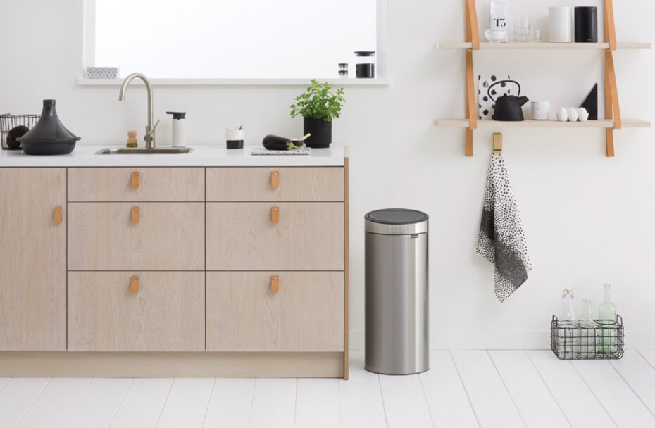 Dotykový odpadkový koš TOUCH BIN NEW 30 l, matná ocelová, Brabantia - main (4)