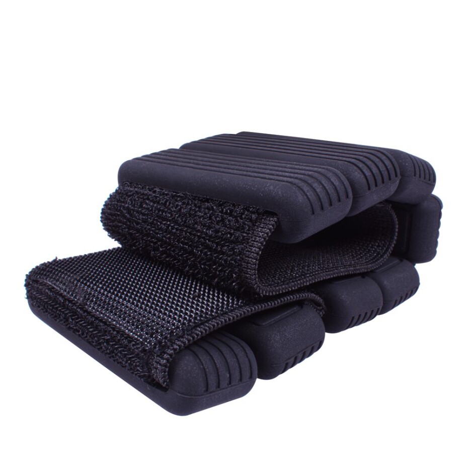 Sportago Fity Groove silikonové závaží na kotníky 2x0,5 kg, černé - main (4)