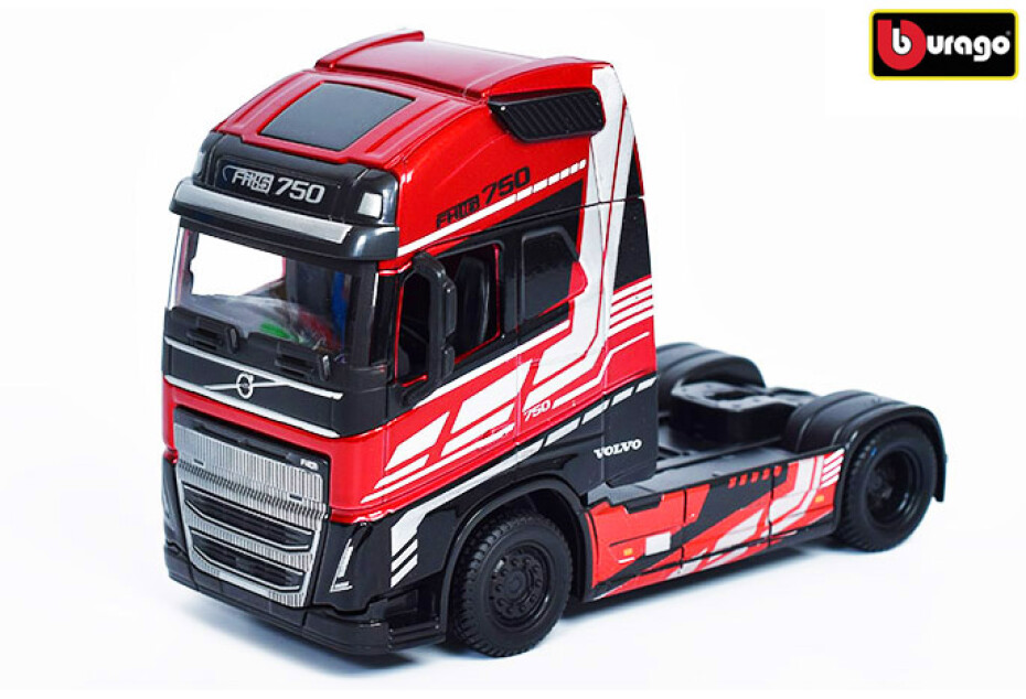 Bburago 1:43 Volvo FH16 Globetrotter 750 XXL - Red - main (0)