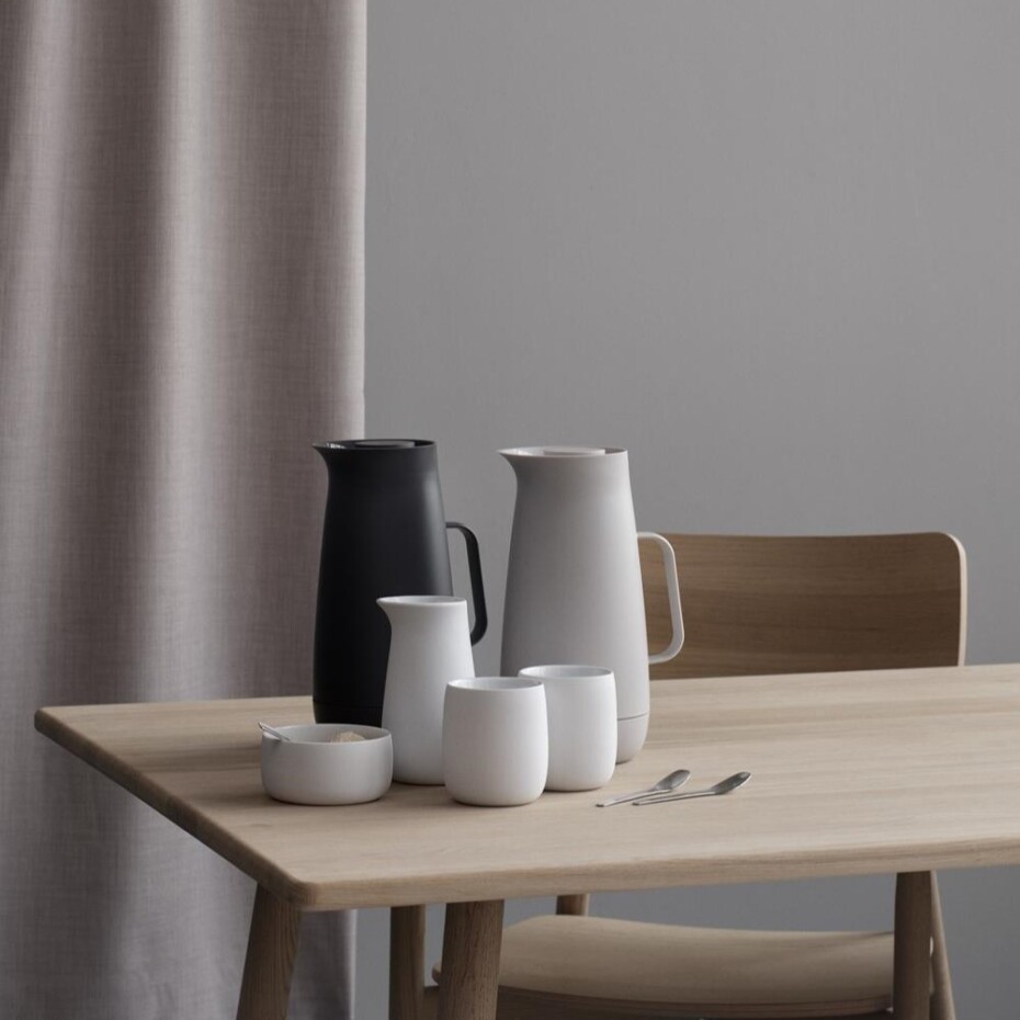 Vakuový džbán NORMAN FOSTER 1 l, světle šedá, plast, Stelton - main (2)