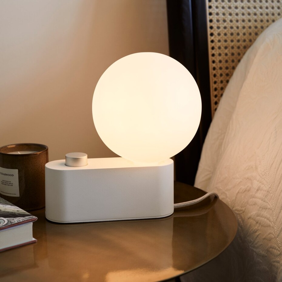 Noční stolní lampa ALUMINA 24 cm, křídová, hliník, Tala - main (3)