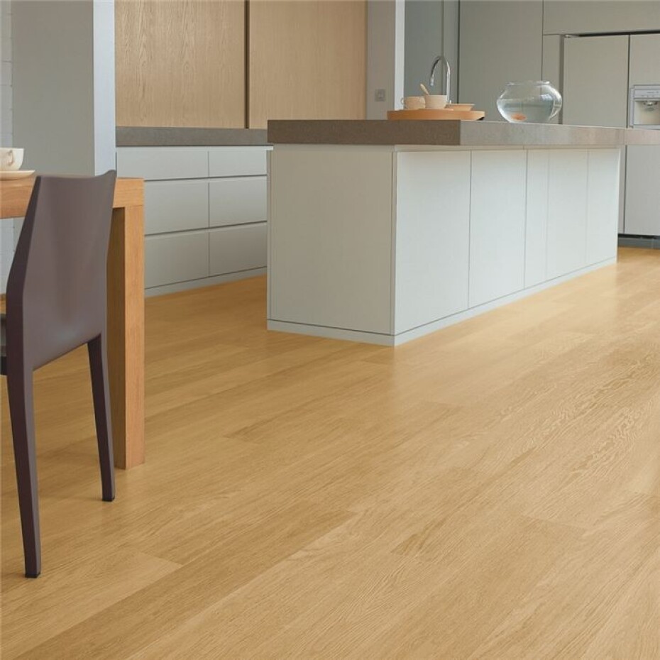Quick-Step Eligna Přírodní lakovaná dubová EL896 - main (1)