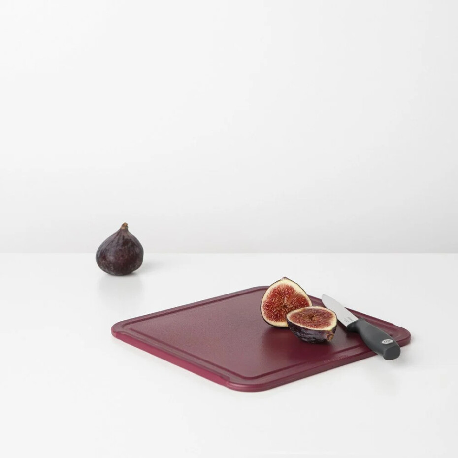 Prkénko na krájení 25 x 25 cm, vínová, plast, Brabantia - main (2)