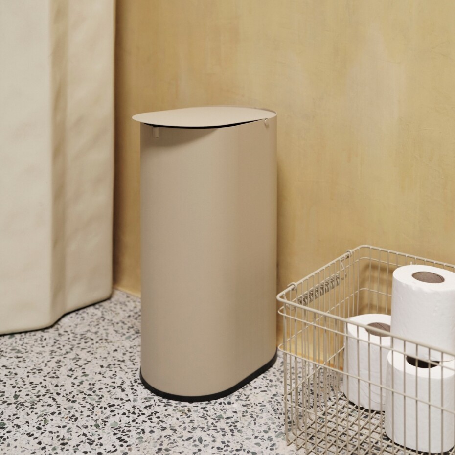 Odpadkový koš ENKEL 40 l, kašmírová, uhlíková ocel, ferm LIVING - main (1)
