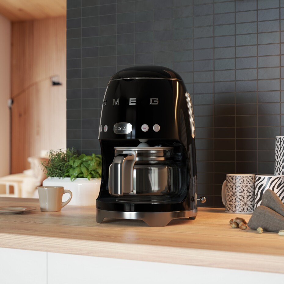 Kávovar na překapávanou kávu DCF02BLEU, černá, SMEG - main (1)