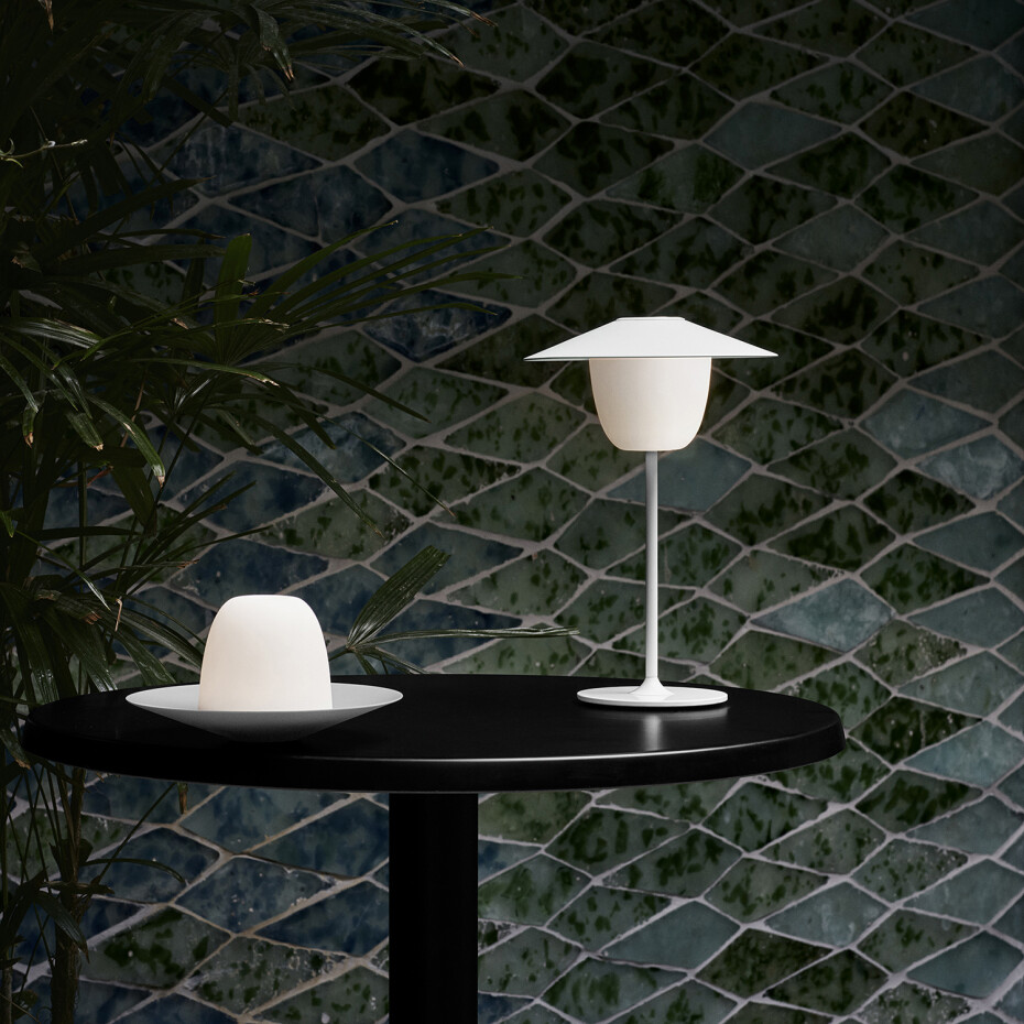 Přenosná stolní lampa ANI LAMP, LED, tmavě šedá, Blomus - main (3)