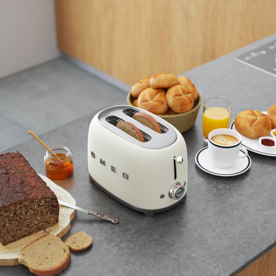 Topinkovač TSF01WHMEU, na 2 plátky, matná bílá, SMEG - main (3)