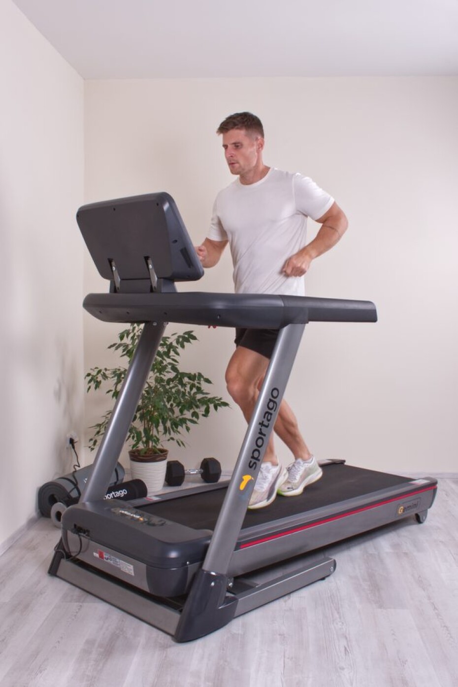 Běžecký pás Sportago Gemini Plus - main (4)