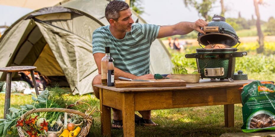 Gril na dřevěné uhlí MINI, zelená, Big Green Egg - main (2)