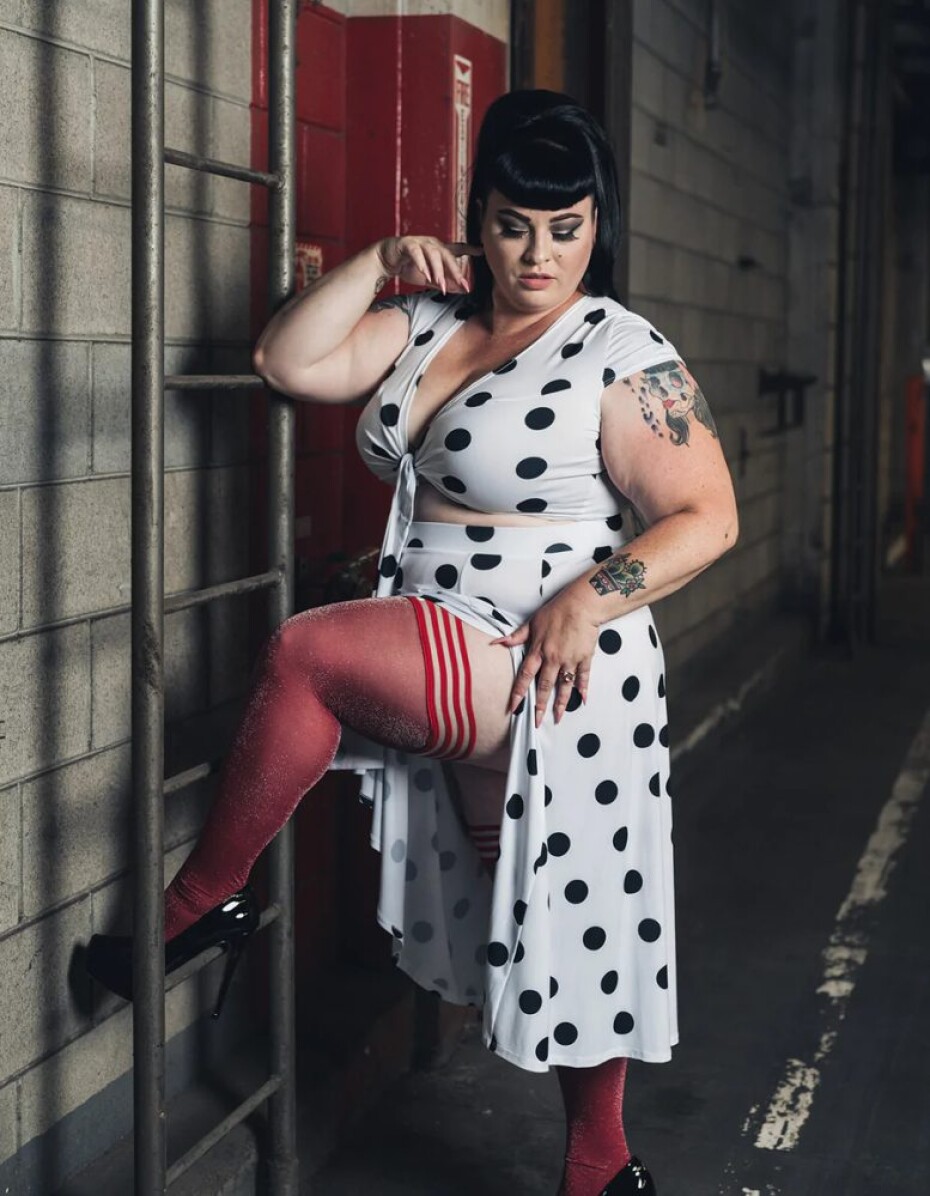 KIXIES Holly - A - main (3)