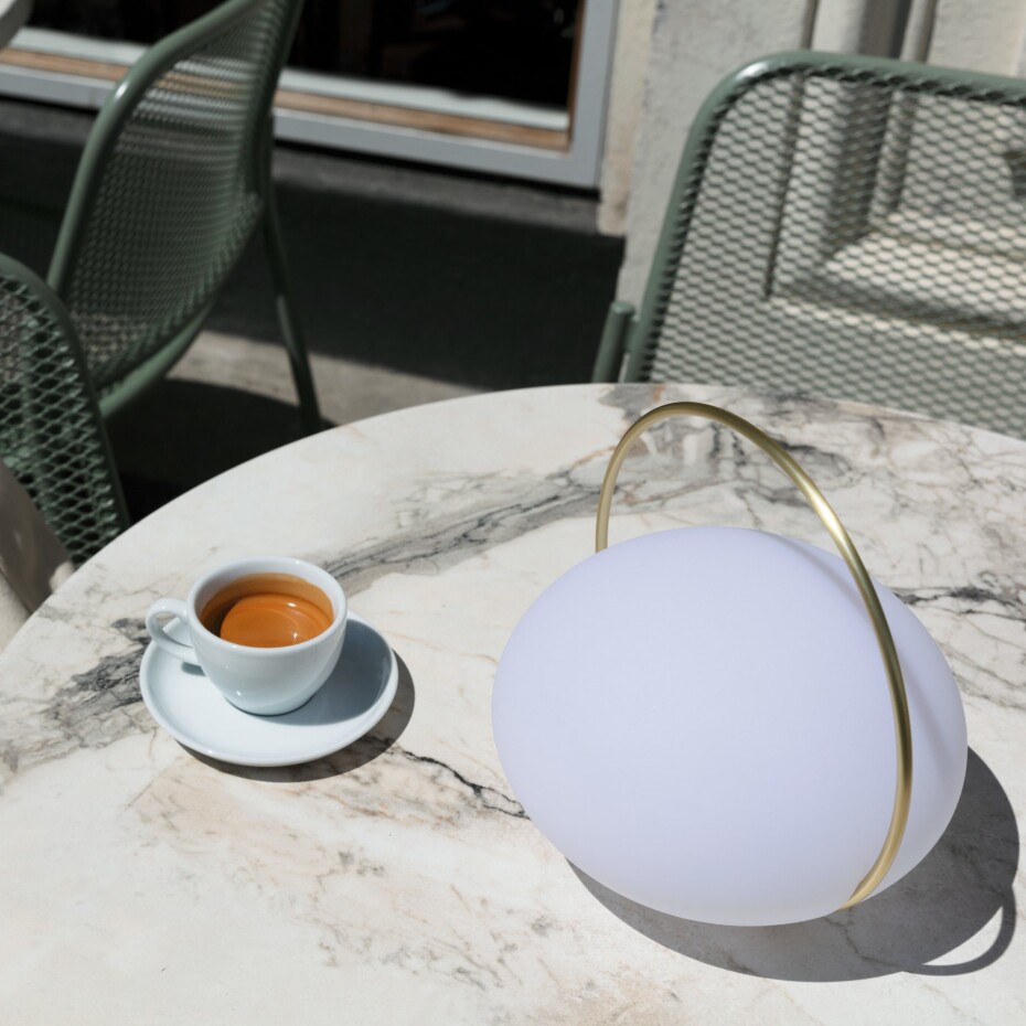 Přenosná stolní lampa ORBIT 19 cm, zlatá, hliník, Umage - main (6)