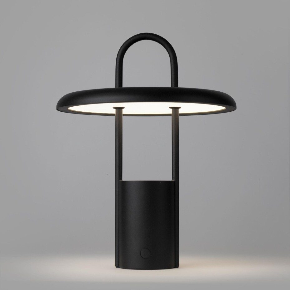 Přenosná stolní lampa PIER 25 cm, LED, černá, Stelton - main (6)