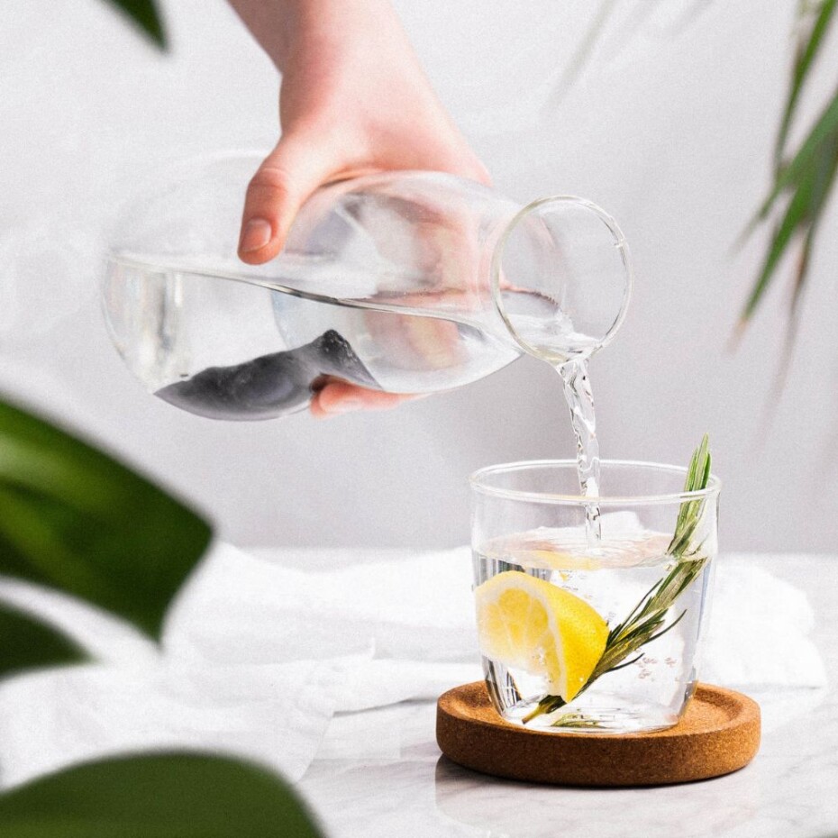 Karafa na vodu EAU GOOD 800 ml, čirá, sklo, Black+Blum - main (2)