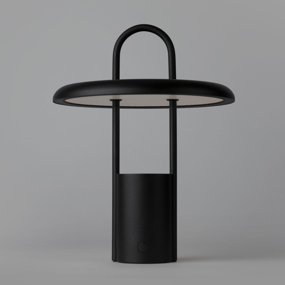 Přenosná stolní lampa PIER 25 cm, LED, černá, Stelton - main (7)