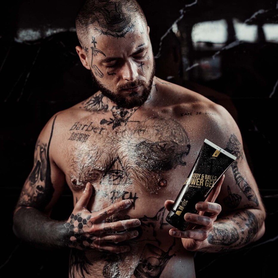 Angry Beards Sprchový gel na tělo a kule Urban Twofinger 230 ml - main (4)