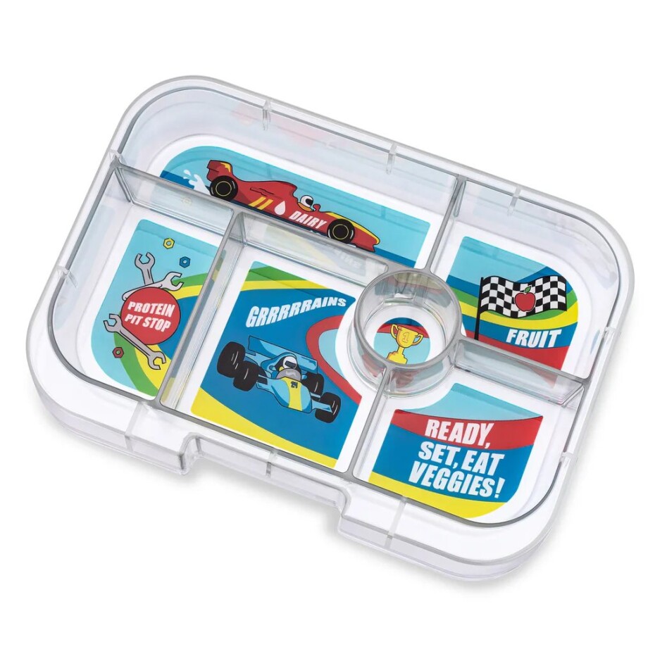 Obědový box ORIGINAL 6 625 ml, červená / závodní auta, plast, Yumbox - main (2)