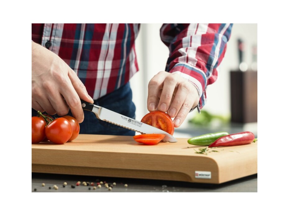 Univerzální nůž CLASSIC 14 cm, se zoubkovaným ostřím, WÜSTHOF - main (6)