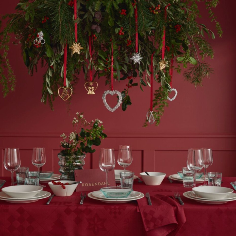 Vánoční ubrus NATALE 150 x 270 cm, červená, Rosendahl - main (4)
