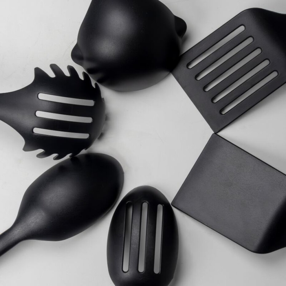 KELA Obracečka děrovaná Apart plast černá  KL-12635 - main (1)