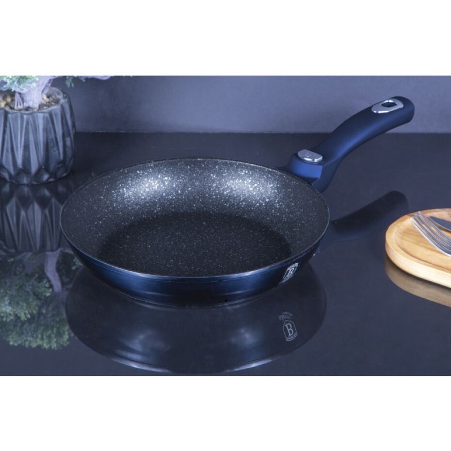 BERLINGERHAUS Pánev s odnímatelnou rukojetí + víko 24 cm Aquamarine Metallic Line BH-7155 - main (4)