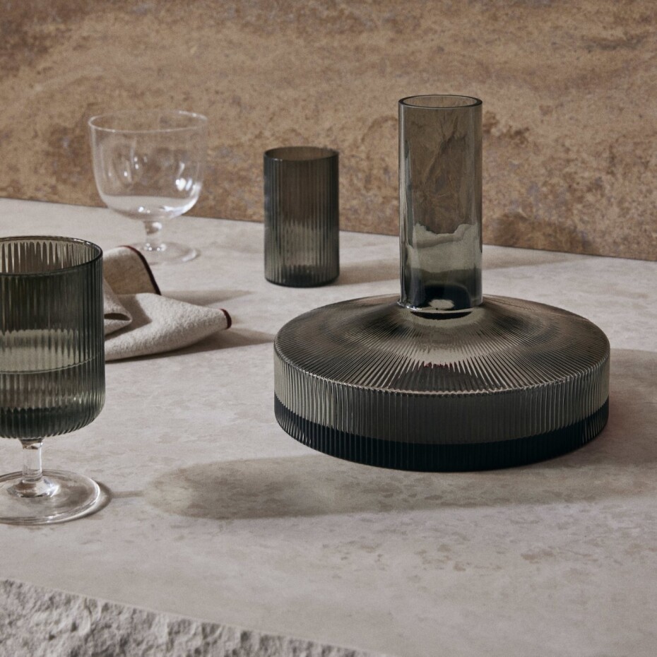 Dekantér RIPPLE 1,7 l, šedá, sklo, ferm LIVING - main (1)