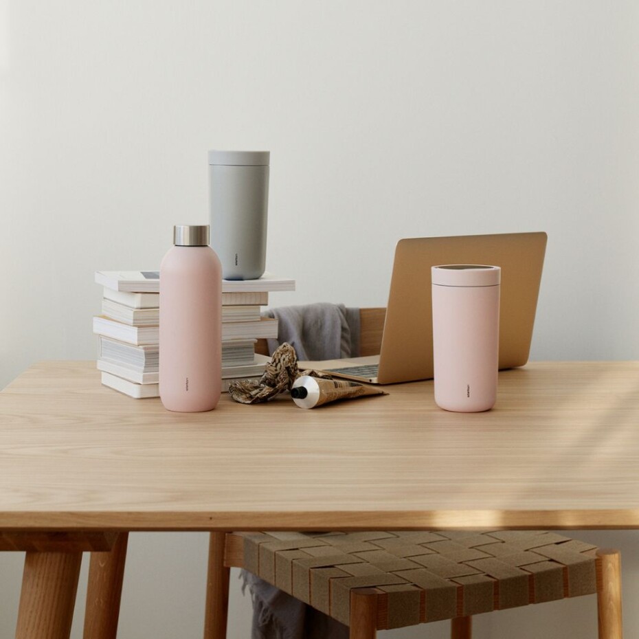 Vakuová termoláhev KEEP COOL Stelton 0,6 l měkká růžová - main (1)