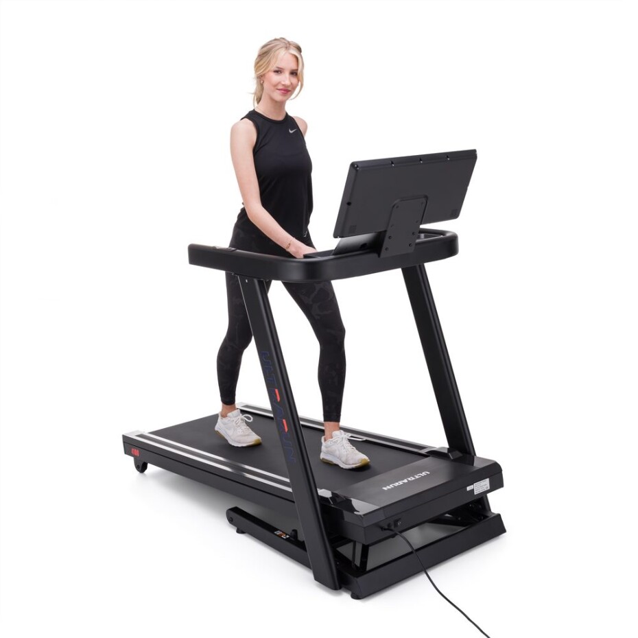 Běžecký pás UltraRun 4100 - main (2)