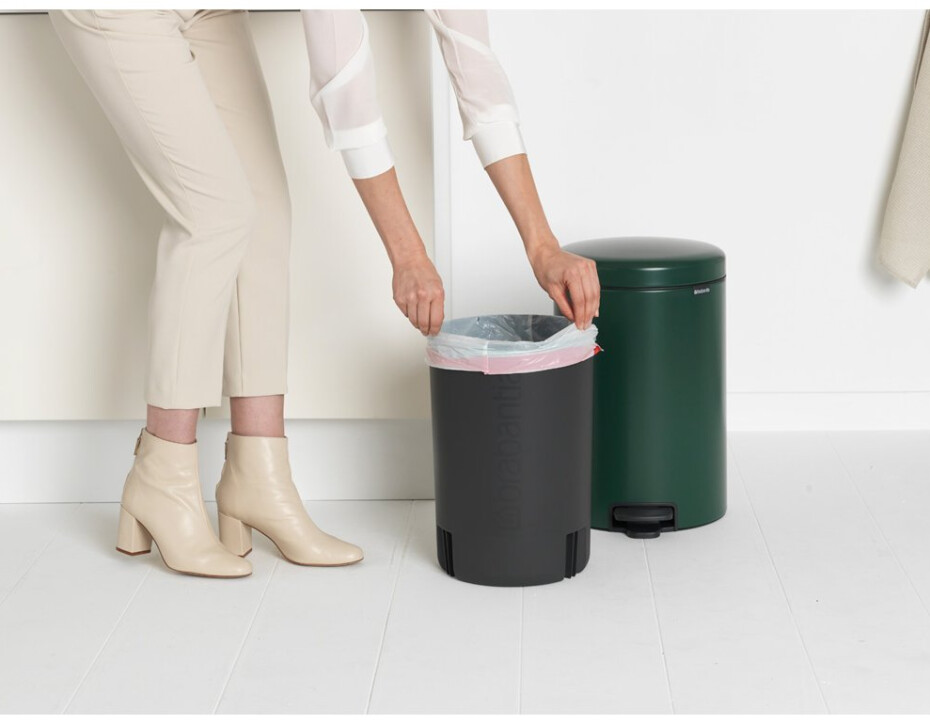 Pedálový odpadkový koš NEWICON 20 l, zelená, Brabantia - main (6)