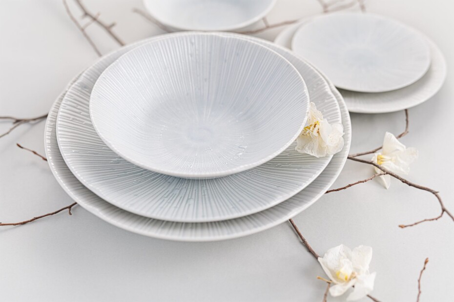 Předkrmový talíř ICE WHITE 22 cm, MIJ - main (2)