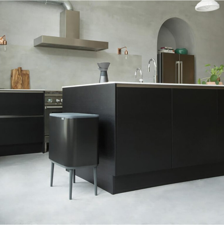 Dotykový odpadkový koš BO TOUCH BIN 11 + 23 l, matná černá, Brabantia - main (5)
