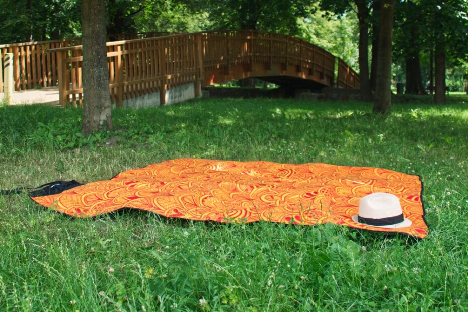 Sportago Forest pikniková deka 180x210 cm, oranžová - main (2)