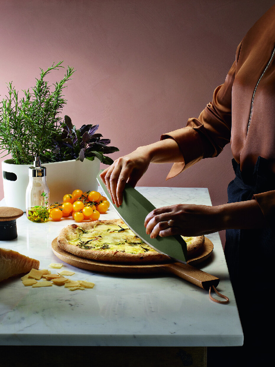 Nůž na pizzu nebo bylinky zelený Green Tool Eva Solo - main (2)