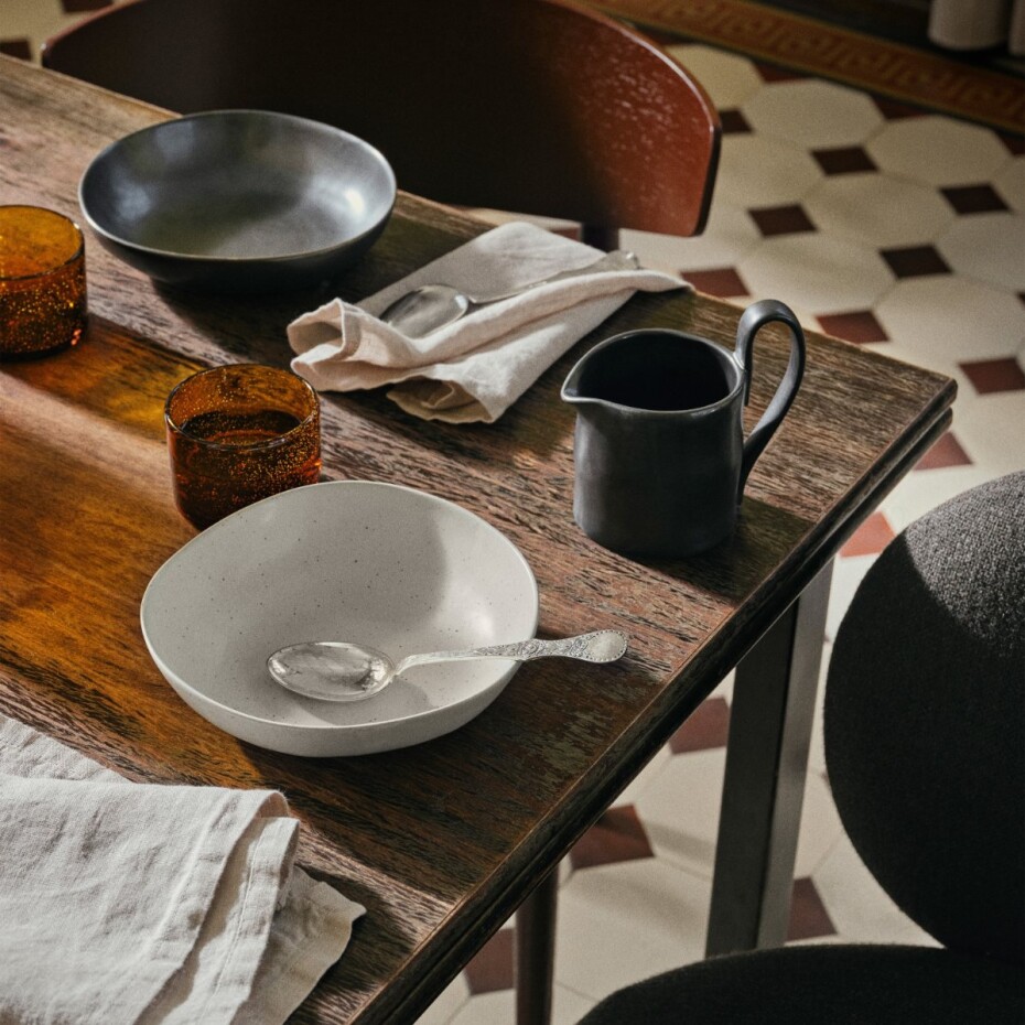 Servírovací mísa FLOW 19,5 cm, bílá, kamenina, ferm LIVING - main (2)