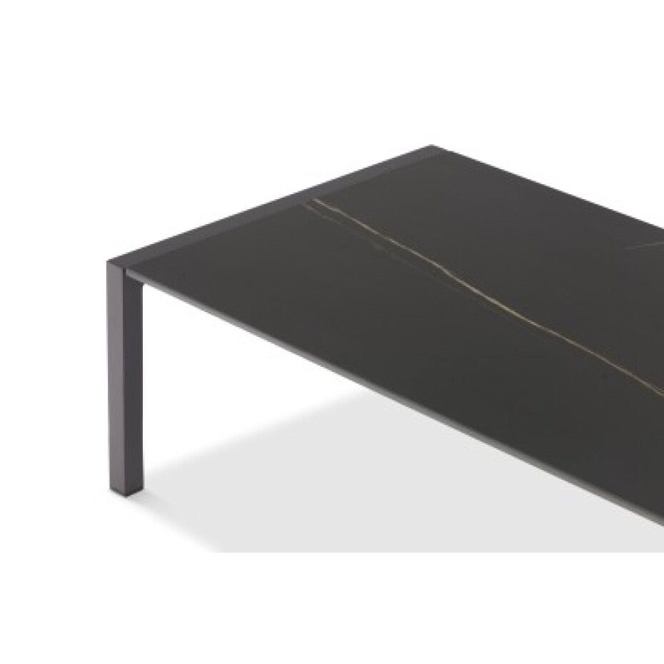 STAY venkovní nábytek Minimalistic coffee table - main (2)