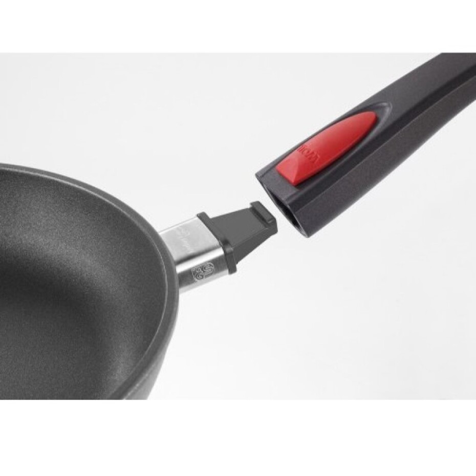 Pánev DIAMOND LITE 28 cm, na indukci, s odnímatelnou rukojetí, titan, WOLL - main (4)