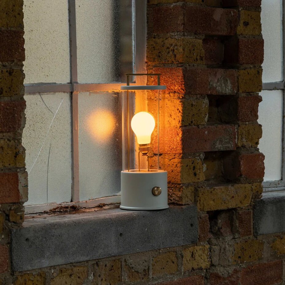 Venkovní stolní lampa THE MUSE 34 cm, bílá, hliník, Tala - main (1)