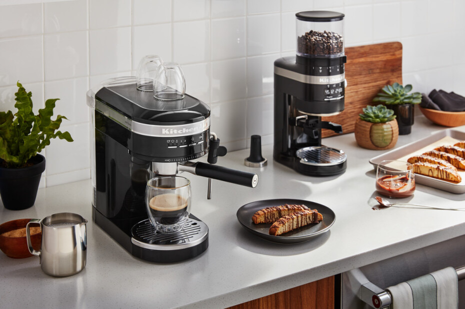 Elektrický mlýnek na kávu 5KCG8433EOB, s mlecími kameny, černá, KitchenAid - main (5)