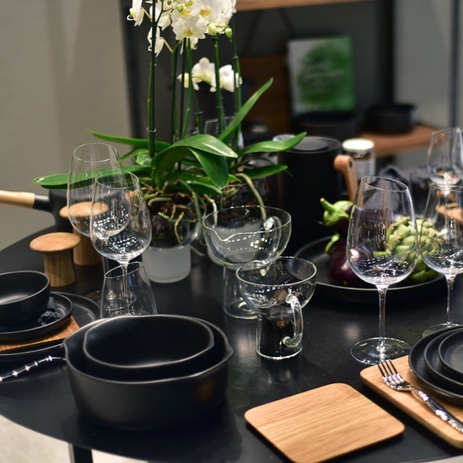 Servírovací mísa NORDIC KITCHEN 1,2 l, černá, Eva Solo - main (5)