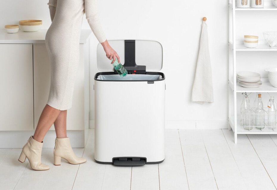 Pedálový odpadkový koš BO 60 l, bílá, Brabantia - main (7)