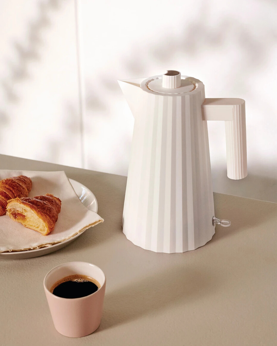Rychlovarná konvice PLISSÉ 1 l, bílá, Alessi - main (1)